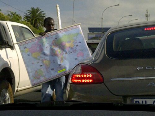 世界地図を販売中。