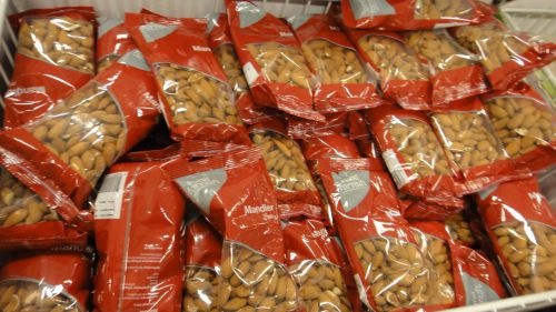 クリスマスにはなくてはならないアーモンド