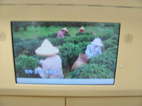 車両内モニター