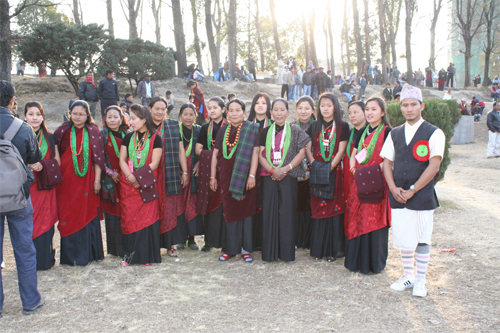 リル・ロサールの祝賀行事での記念撮影