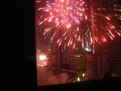 中国在住時に経験した春節の花火（自宅の窓から撮影）