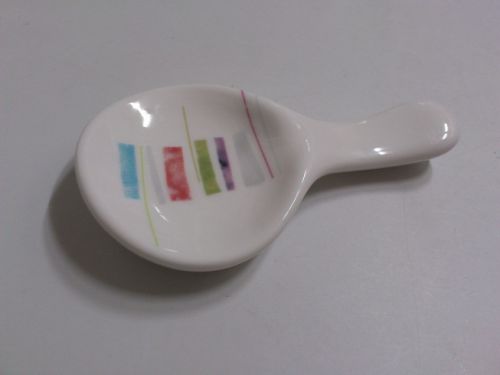 茶さじのような形です