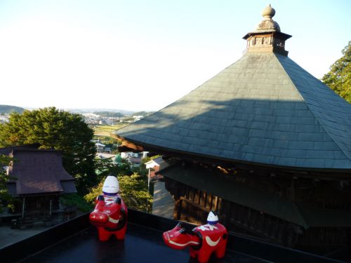 飯盛山から　さざえ堂と会津若松市内を眺める