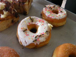 ドーナツ、おいしいよぉ！との声が聞こえて来ません？？