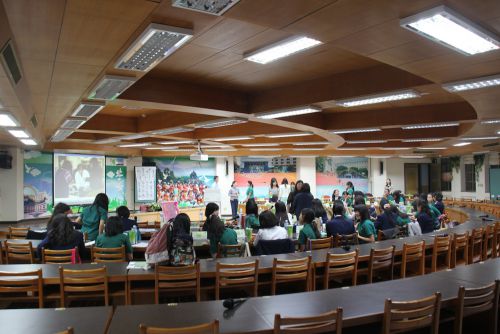 夕刻、もう一度会場へ戻ります