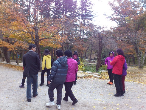 最近こんな派手色も素敵と思い始めたのは韓国生活慣れてきた証でしょうか