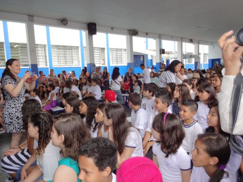 2013年にブラジルの初等教育5年（日本の小学校）を卒業するサンパウロ州立学校の児童たち