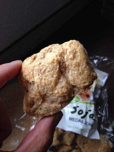 カチカチのこの物体は一体何でしょうか？