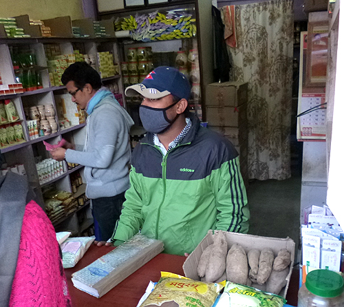 アーユルヴェーダ健康食品店のカウンターにも！