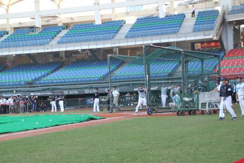 緊張感が漂う侍ジャパンの練習風景