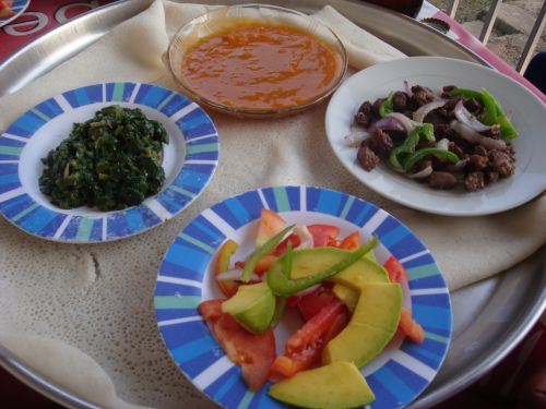 このセットで6,000シリング（約240円）。安い！