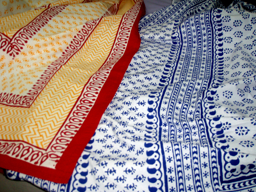 これらの商品はインドからの輸入物でした。