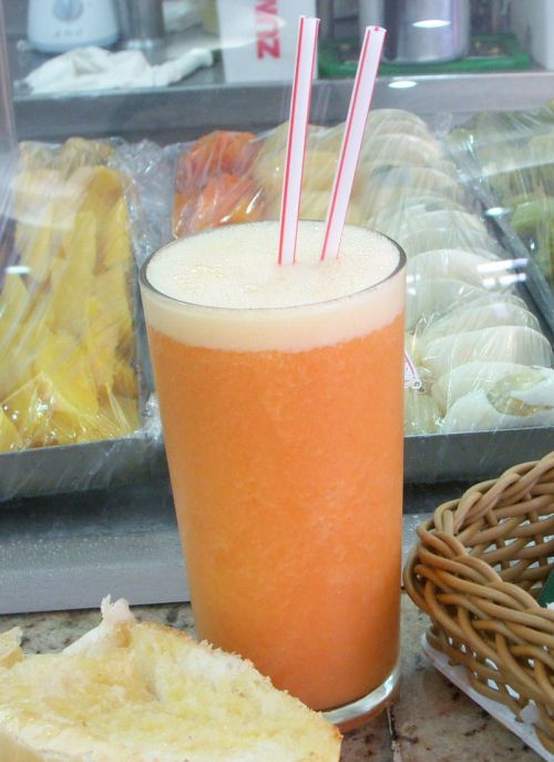 オレンジとアセロラをミックスしたジュース