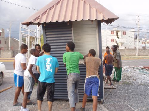 みんなで協力して力仕事！トレーニング！