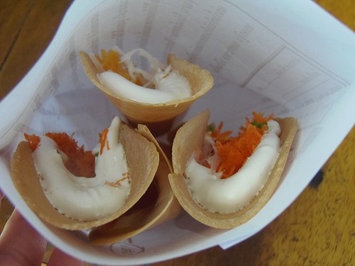 ココナツとコリアンダーの風味が美味しい焼き菓子