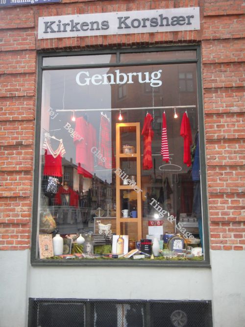 教会主宰のお店