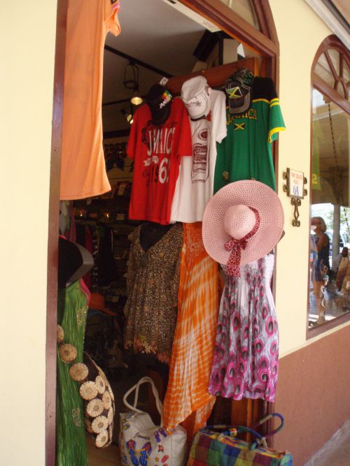 リゾートで有名なネグリルのお店