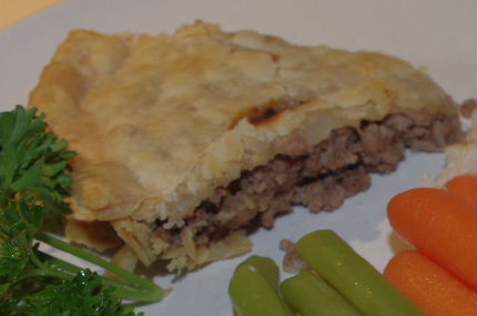 ケベック料理のミートパイ、トルティエール。パイはパイでもこっちではなし。