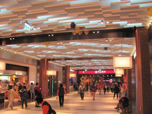 松山駅1階のCITY LINK