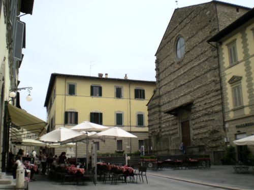 サン・フランチェスコ広場とサン・フランチェスコ教会