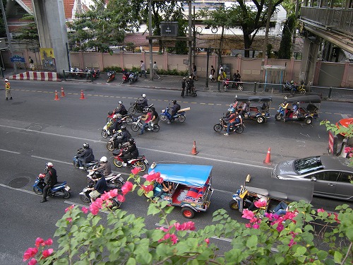 バンコクはバイク天国だ