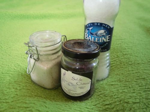 くじらのマークが目印のLa Balenine