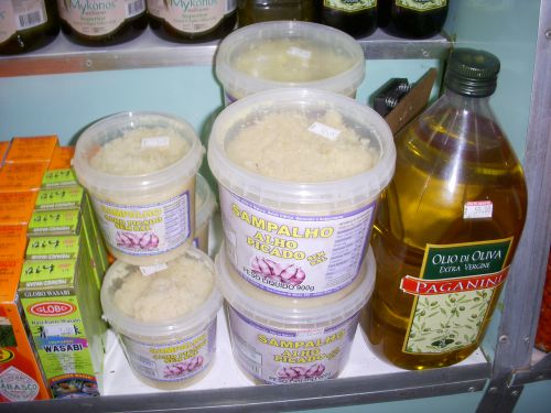 みじん切りにしたニンニクを保存した商品