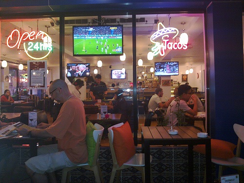 ２４時間オープンだそうです