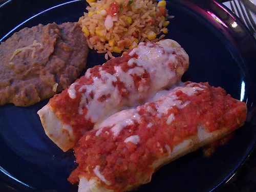 トマトソースにチリの味が利いています