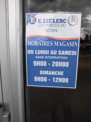 今年から新しくあった営業時間サイン