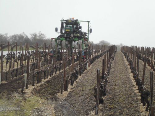 建物の二階分ほどの高さのマシーン
