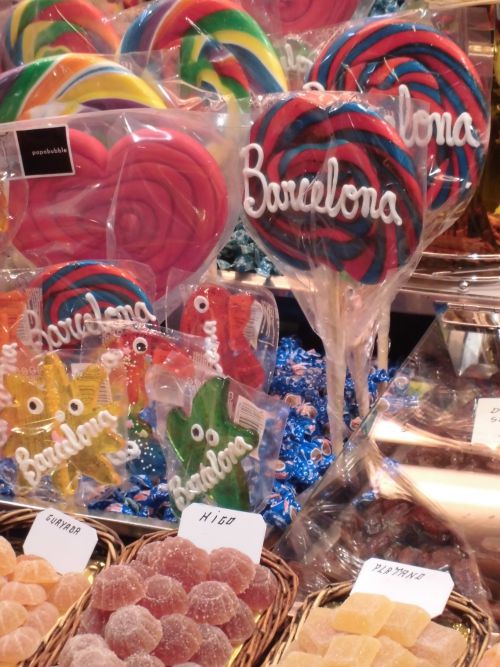 マーケットにて、キャンディーさえも芸術的！