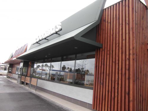 少し見にくいですが、これが外観です