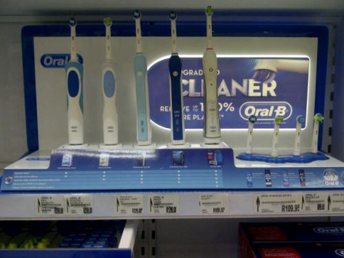 電動歯ブラシも積極的に売り出されています。