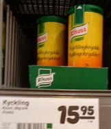 チキン料理用のスパイス、やはりカリー風味に塩コショウその他が加わったものです。