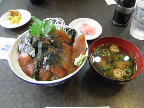 マグロ漬丼