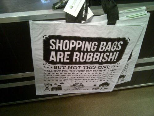 ”レジでビニール袋は買わないで！ゴミになるから！”というメッセージ。