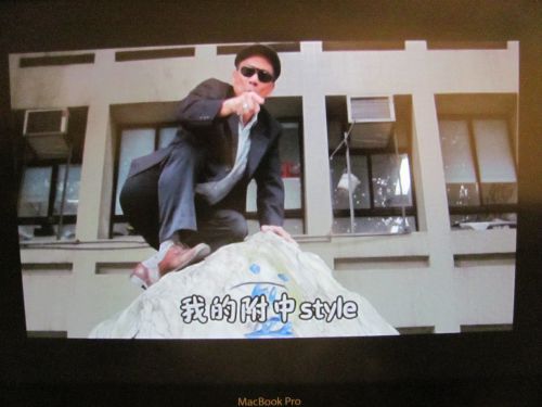 VTRに登場する卓俊辰（ズゥオ・ジュンチェン）校長　　＊学校からいただいた卒業式のDVD映像より