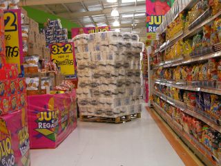 山盛りのトイレットペーパー