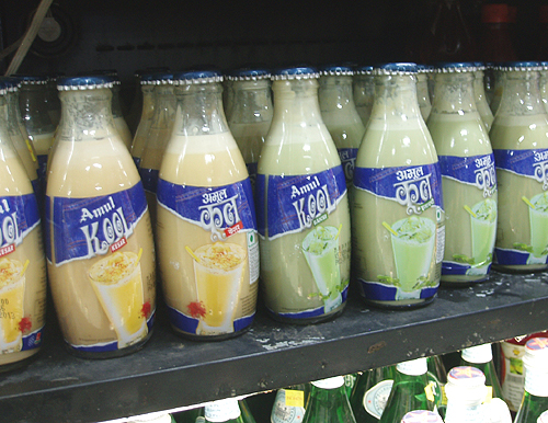 左が「ケサリ」右が「エライチ」です。