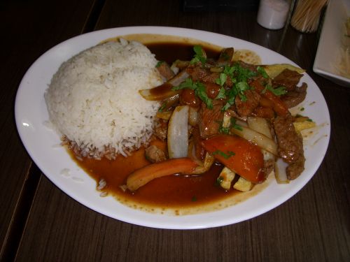 サンパウロでも食べられるペルーを代表するクレオル料理ロモ・サルタード