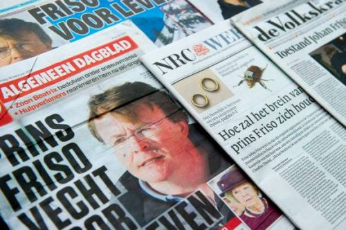 闘病中のプリンスについて報道された各新聞