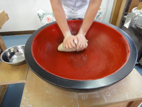 愛情を込めてよくこねる