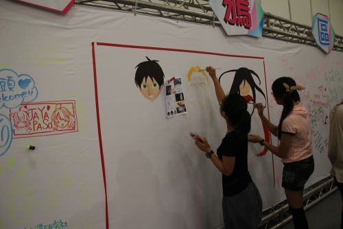 初日の午前から頑張っています