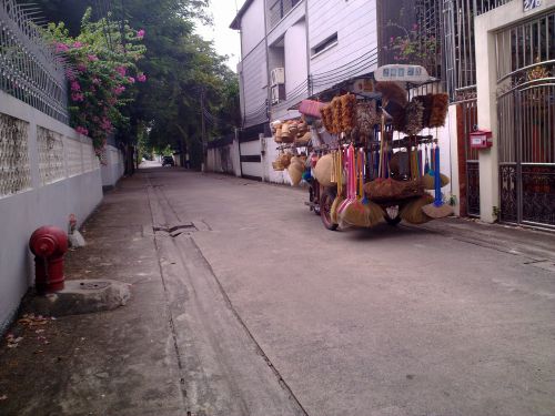 荷台はてんこ盛りです