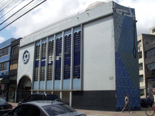 『カーザ・ブルガラ（ブルガリアの家）』の近くにあるシナゴーグ（ユダヤ教会堂）の一つ