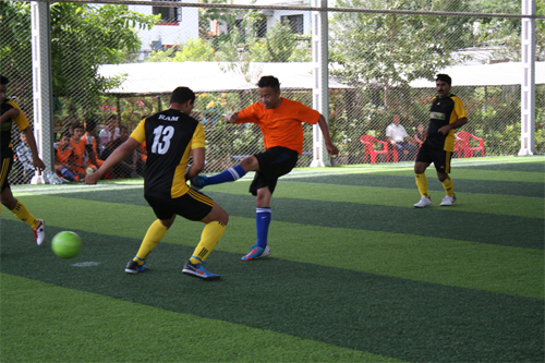 チャンスを逃す、ミスも散見され。。。