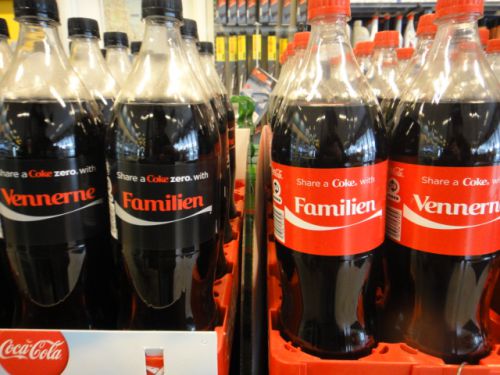 １.５Lのペットボトルはファミリーと友達と書かれた2種類