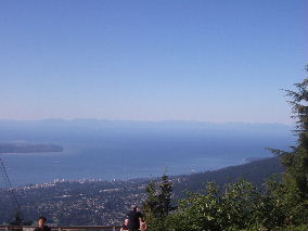 頂上からの素晴らしい景色も人気