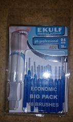 スウェーデンでは、歯ブラシだけでなく歯間ブラシやデンタルフロスの併用が奨められ、